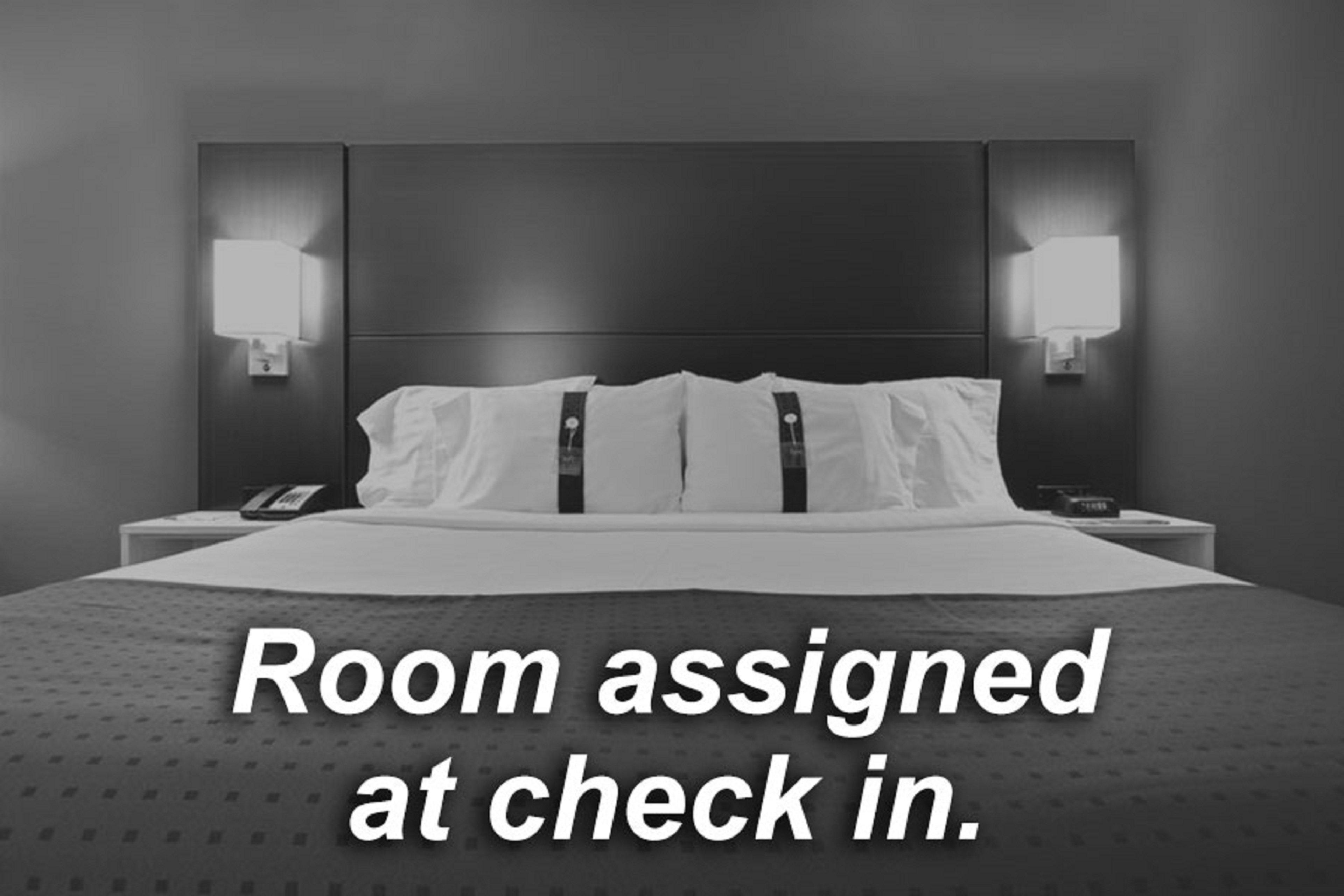 Holiday Inn & Suites Lloydminster By Ihg Esterno foto