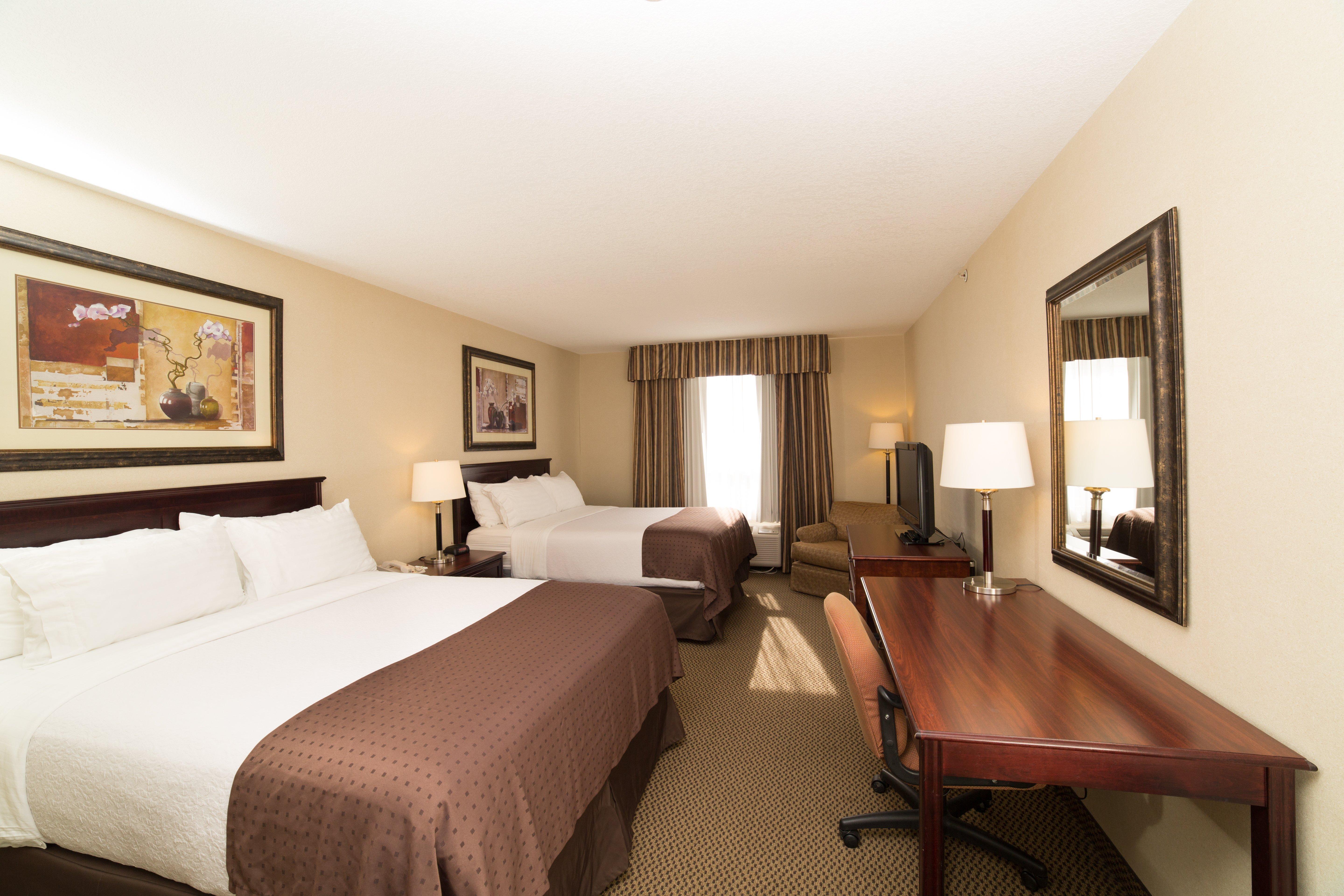 Holiday Inn & Suites Lloydminster By Ihg Esterno foto